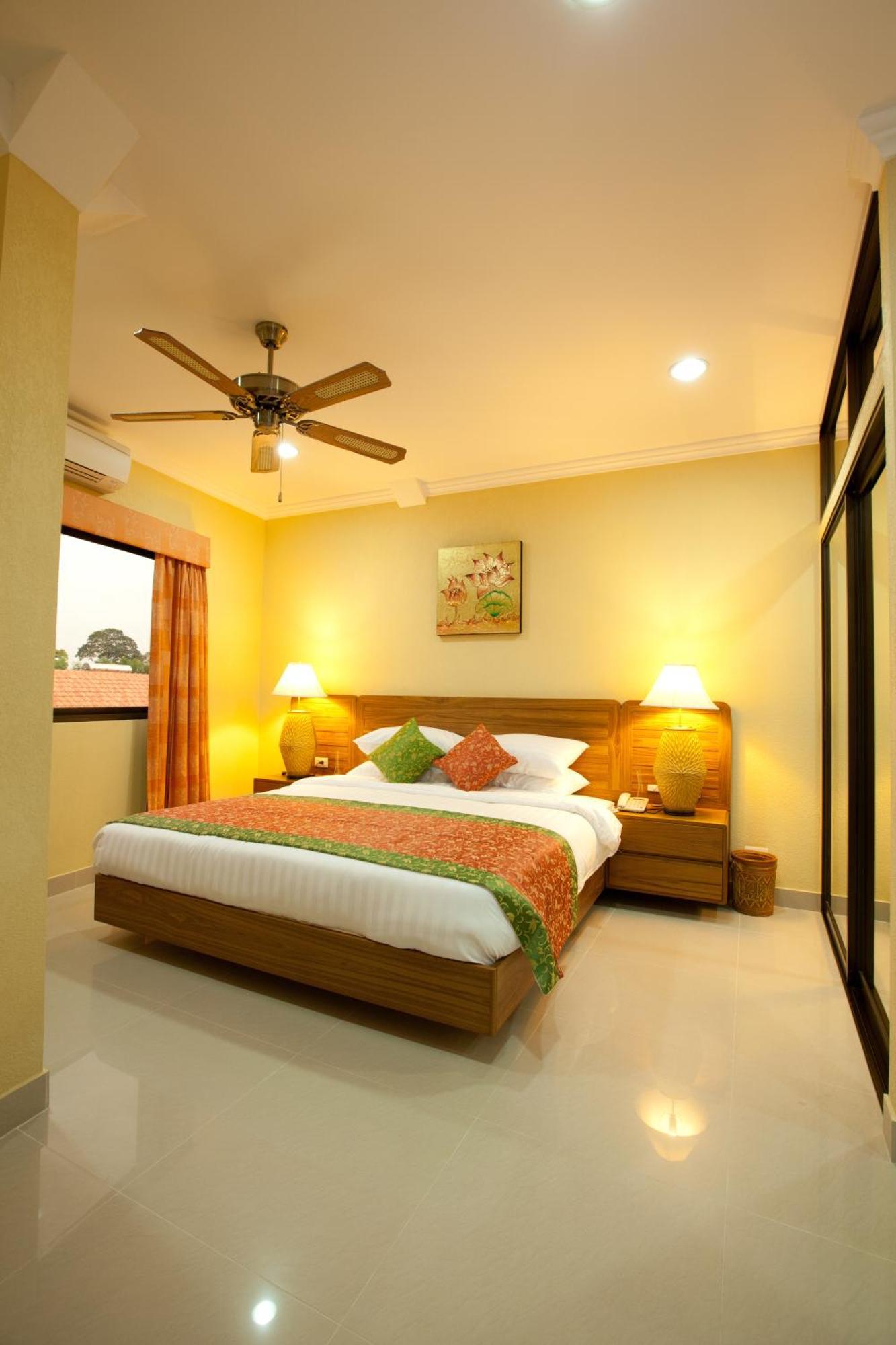 Baan Souy Resort Pattaya Room photo