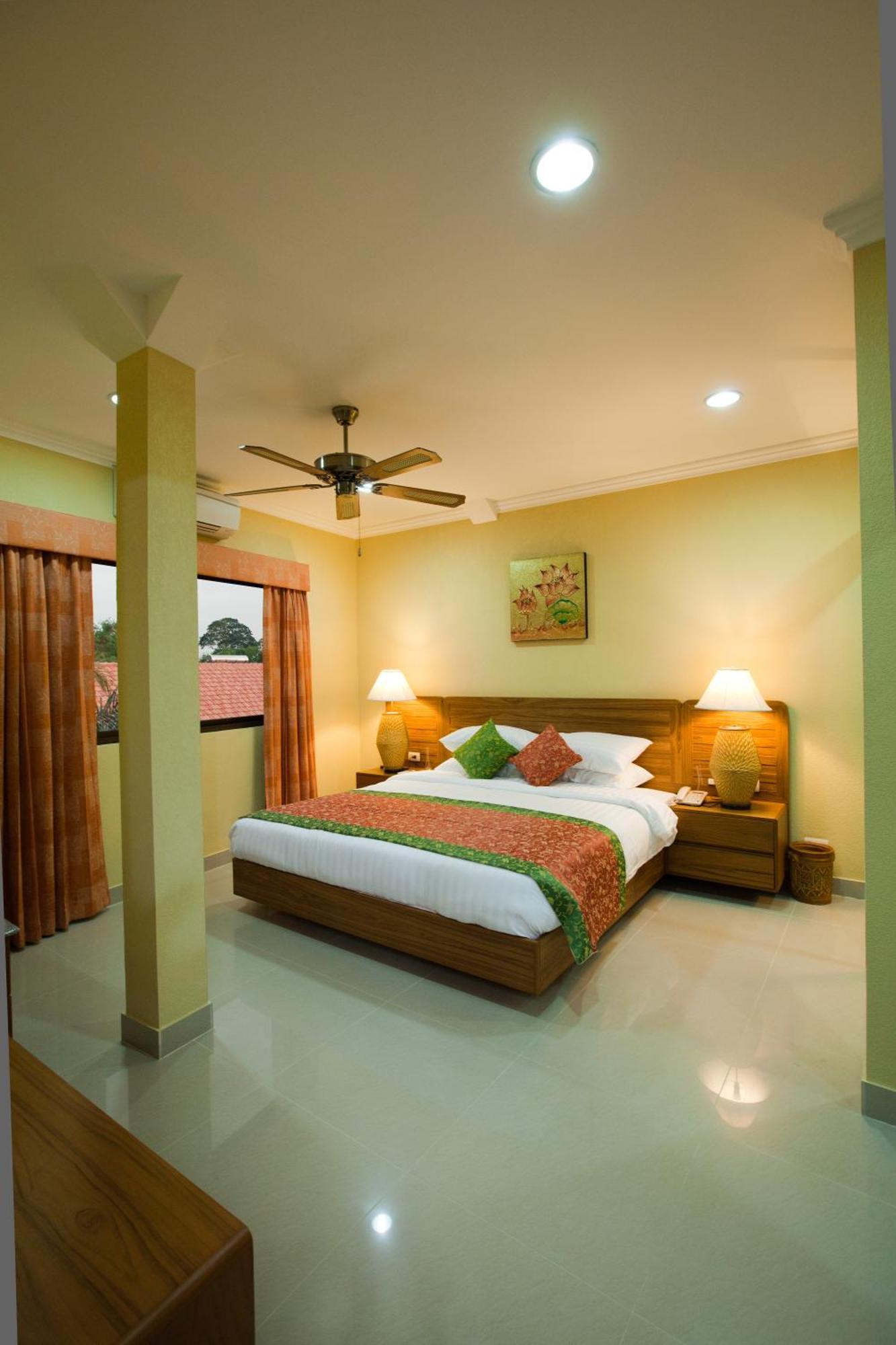 Baan Souy Resort Pattaya Room photo