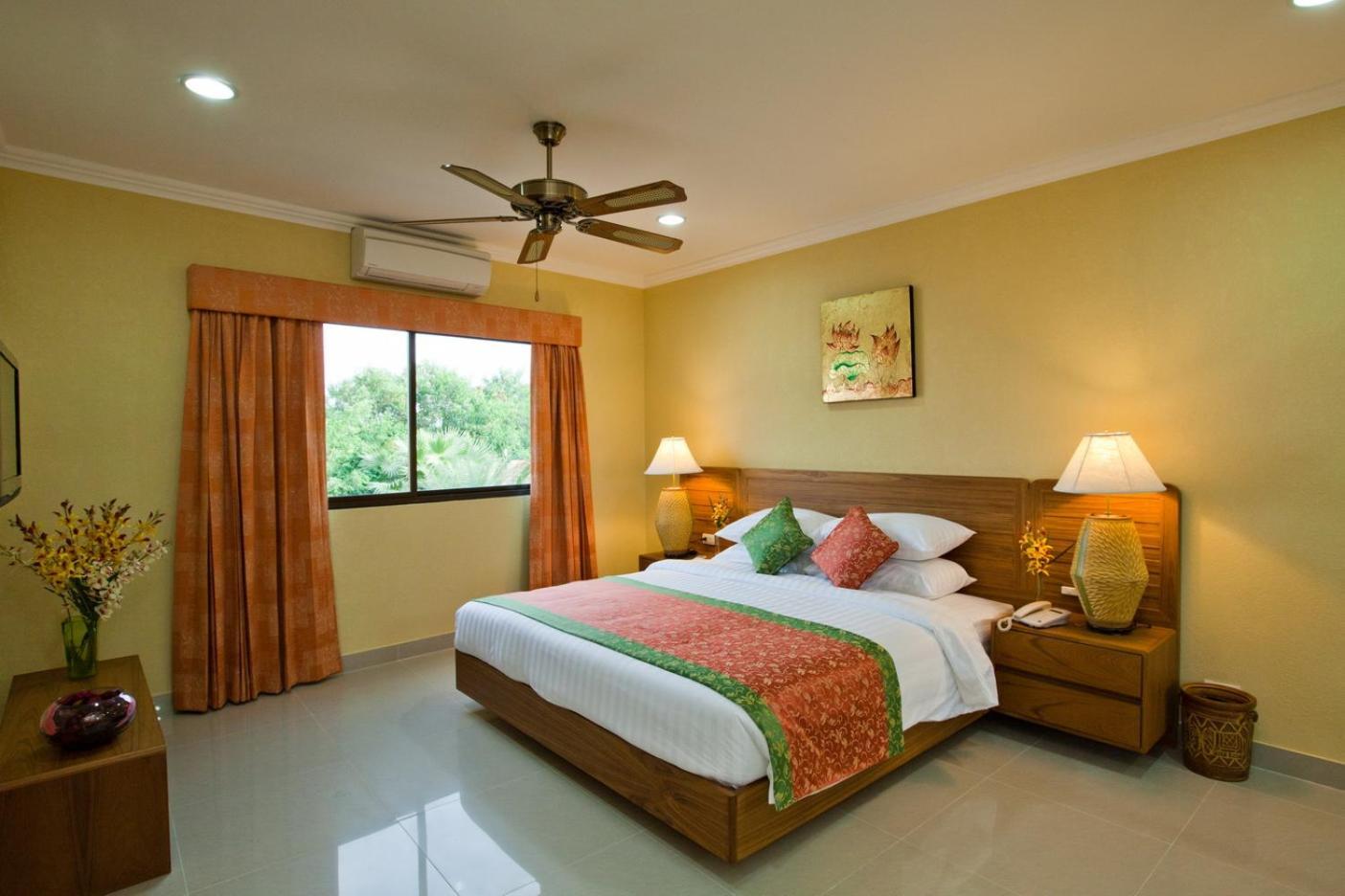 Baan Souy Resort Pattaya Room photo